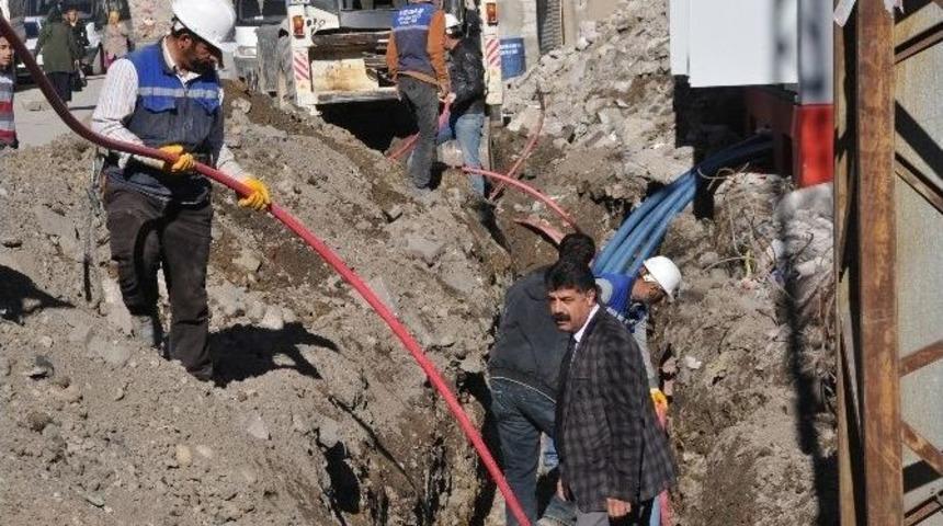 Vedaş&rsquo;tan Y&uuml;ksekova&rsquo;ya 20 Milyon Tl&rsquo;lik Yatırım