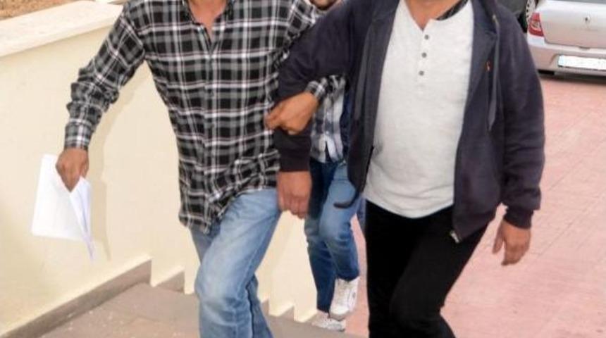 Bodrumlu &Ccedil;evreci Karahan, Cumhurbaşkanına Hakaretten Adliyeye Sevk Edildi