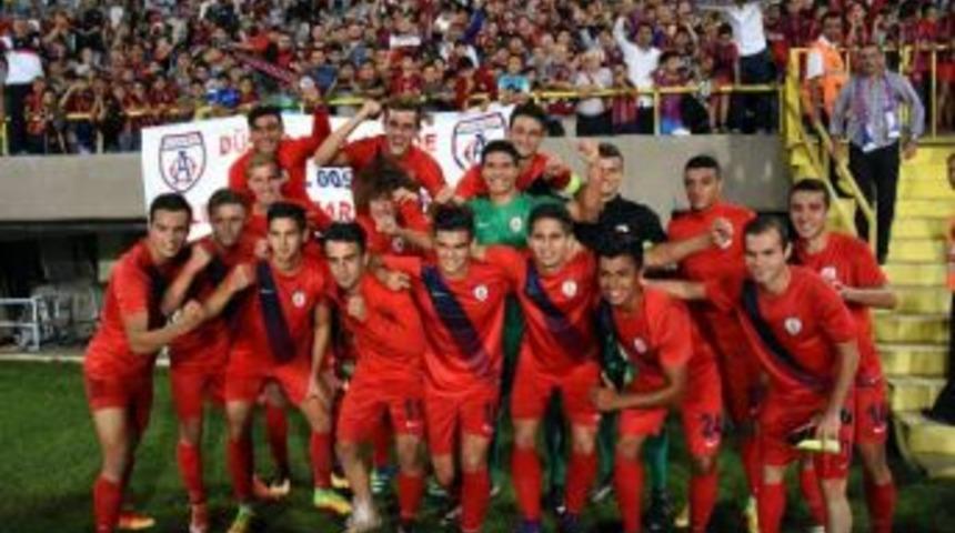 Altınordu'nun Gen&ccedil;leri Sparta Prag &Ouml;n&uuml;nde