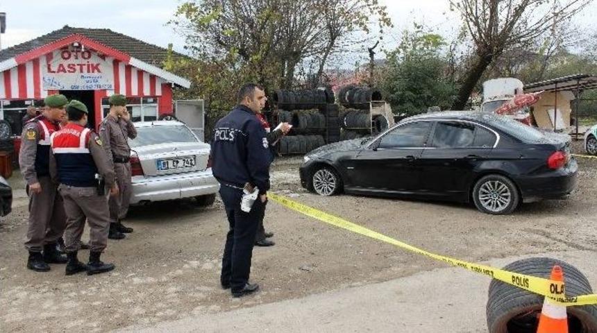 Hırsızlık &Ccedil;etesi Jandarmanın &Uuml;zerine Otomobil S&uuml;rd&uuml;, Zanlılara Ateş A&ccedil;ıldı: 1 Yaralı