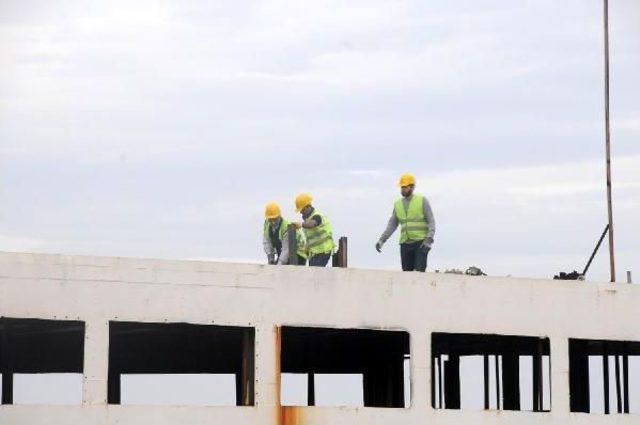 Yalova’Daki İnkılap Vapuru’Nun Sökümüne Başlandı