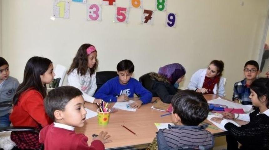 Semt Konakları &Ouml;zel Eğitim Gerektiren &Ccedil;ocukları Ağırlıyor