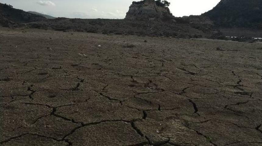 Barajlar &Ccedil;&ouml;le D&ouml;nd&uuml;