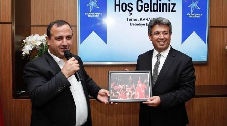 Eğitim Bir Sen&rsquo;den Başkan Karadeniz&rsquo;e Teşekk&uuml;r Plaketi