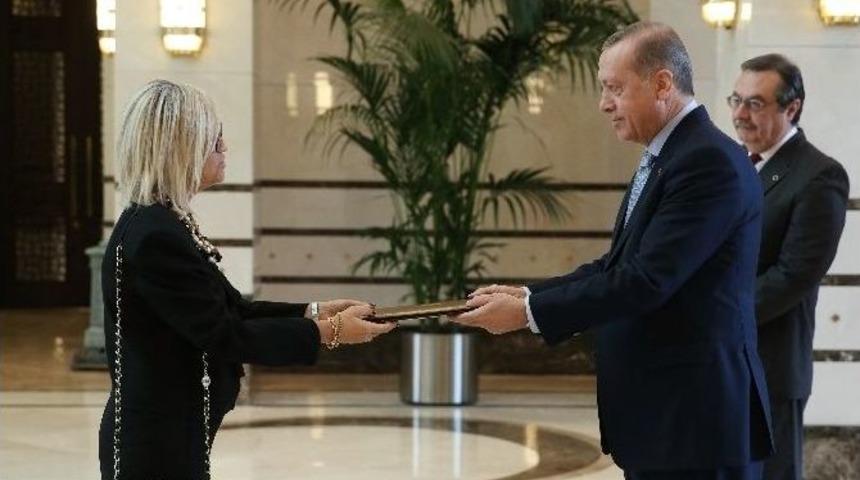 Portekiz B&uuml;y&uuml;kel&ccedil;isi Cumhurbaşkanı Erdoğan&rsquo;a G&uuml;ven Mektubu Sundu