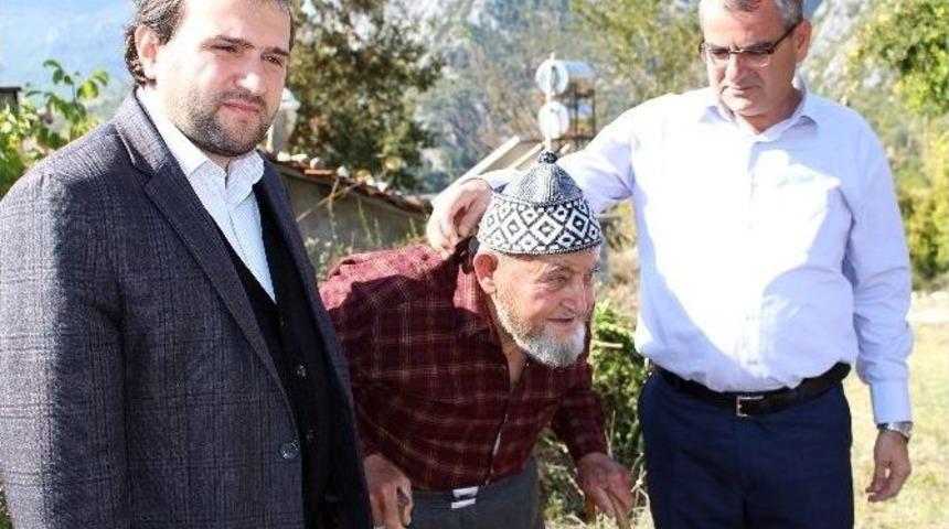 Abdullah Dede&rsquo;nin 15 Yıllık &lsquo;cuma Namazı&rsquo; &Ouml;zlemi Sonra Erdi