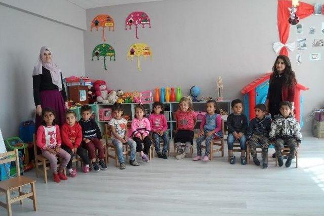 Silopi&rsquo;de M&uuml;d&uuml;r Ve Sınıf &Ouml;ğretmeninin Girişimleri Sonucu Anasınıfı A&ccedil;ıldı 2
