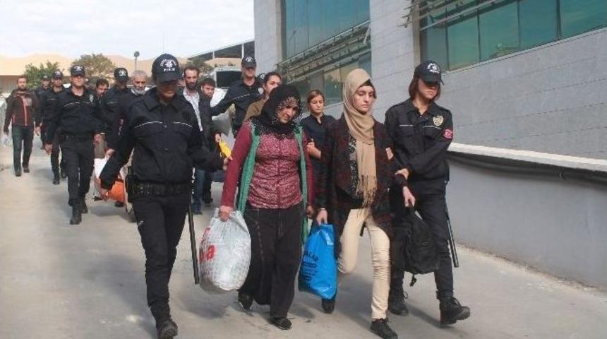 Mersin&rsquo;de Bombacılara Yardım Ve Yataklıktan G&ouml;zaltına Alınan 9 Kişi Adliyede