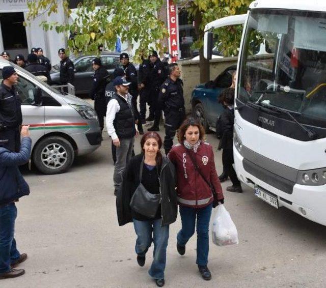 Çorlu'da Gözaltına Alınan Hdp'liler Adliyede