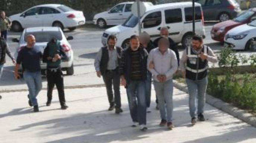 Cinayet Ş&uuml;phelisi Adliyede