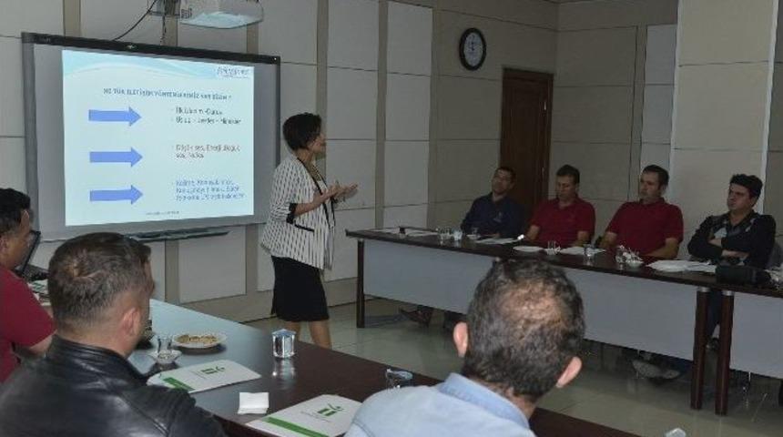 Tepebaşı&rsquo;nda Personele &ldquo;iletişim Sihirbazı&rdquo; Eğitimi