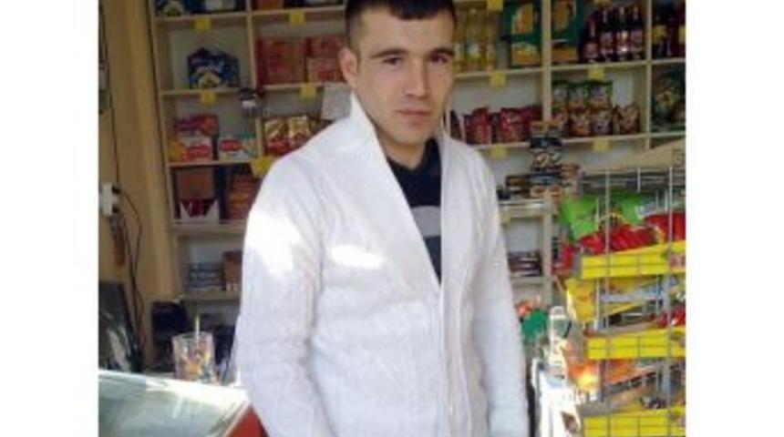 Minib&uuml;sle &Ccedil;arpışan Motosikletli &Ouml;ld&uuml;