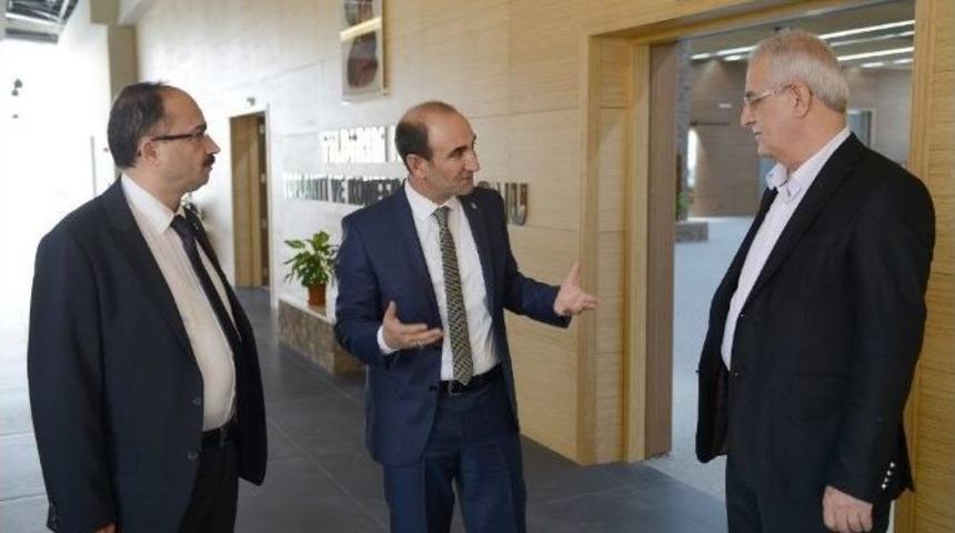 Vekillerden Yıldırım&rsquo;ın "d&ouml;n&uuml;ş&uuml;m &Uuml;ss&uuml;"ne Tam Not