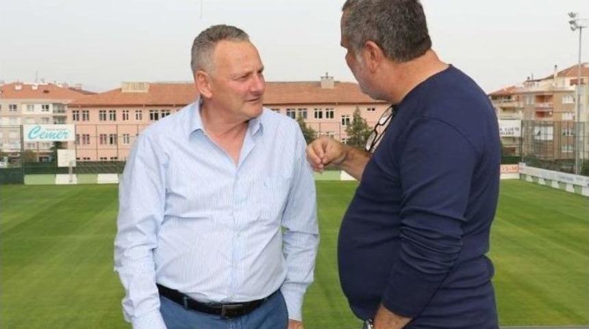 Efsane Futbolcudan Eriş&rsquo;e Ziyaret