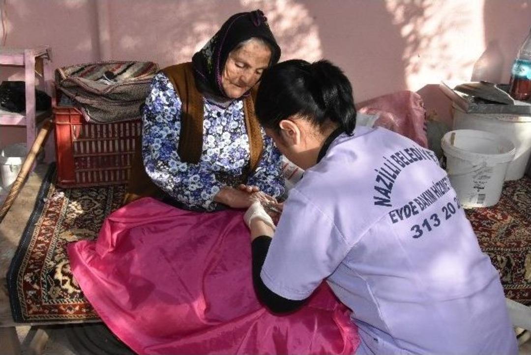 Nazilli Belediyesi 65 Yaş &Uuml;st&uuml; 500 Vatandaşa Evde Bakım Hizmeti Veriyor