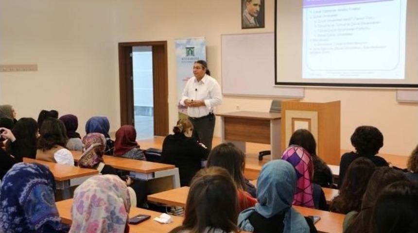 Kto Karatay &Uuml;niversitesi&rsquo;nden, &Ccedil;ocuk Eğitimi Konferansı