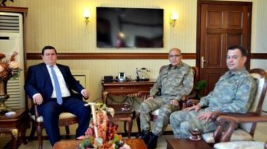 Jandarma Lojistik Komutanı T&uuml;mgeneral Ali &Ouml;zkara, Erzincan Valiliğini Ziyaret Etti