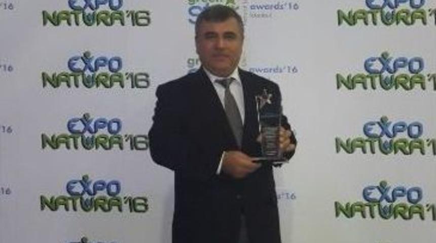 Prof.dr. Şekeroğlu Exponatura 2016 &Ouml;zel &Ouml;d&uuml;l&uuml;ne Layık G&ouml;r&uuml;ld&uuml;