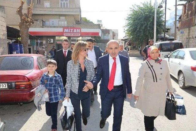 Suriyeli Sığınmacılara Türkçe Ve Mesleki Beceri Kursları Düzenlenmesi İçin İş Birliği Protokolü İmzalandı