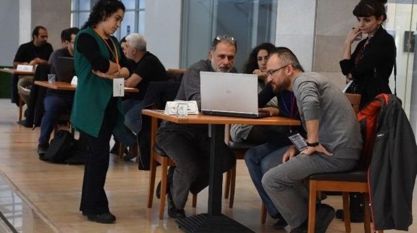 Fotoğraf Tutkunlarından Portfolyo Değerlendirmelerine İlgi