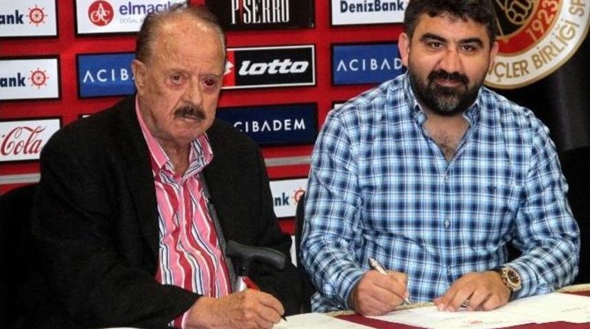 Gen&ccedil;lerbirliği&rsquo;nde &Uuml;mit &Ouml;zat İmzayı Attı