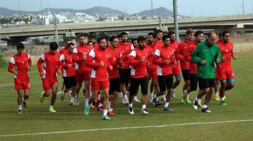 Karşıyaka'da Akşam G&ouml;revden Alınan Tolung&uuml;&ccedil;, Sabah D&ouml;nd&uuml; (2)