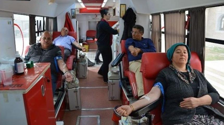 Korkuteli&rsquo;de Kan Bağışı Kampanyası