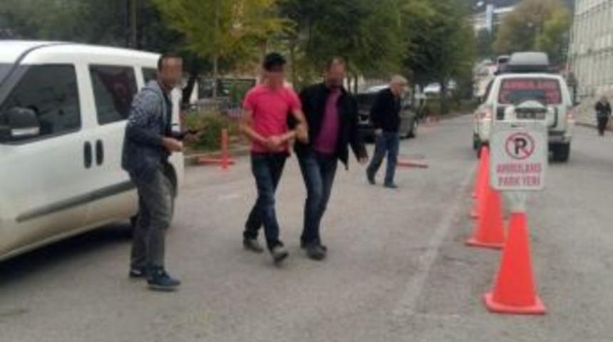 Ziynet Eşyası &Ccedil;alan Hırsız Yakalandı