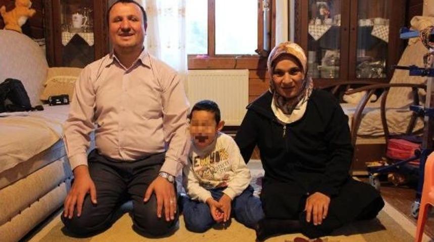 &Ouml;zel Eğitim Kurumunda 'a&ccedil;lıkla Terbiye' Iddiası