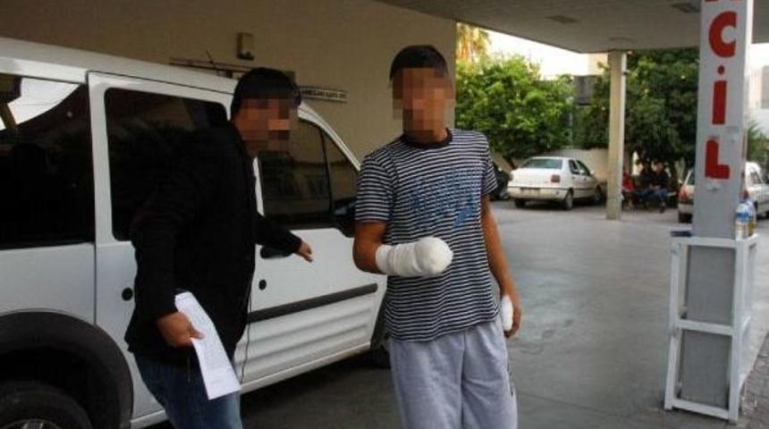 Polise Atmak Istediği Bomba Elinde Patlayan &Ccedil;ocuk G&ouml;zaltına Alındı