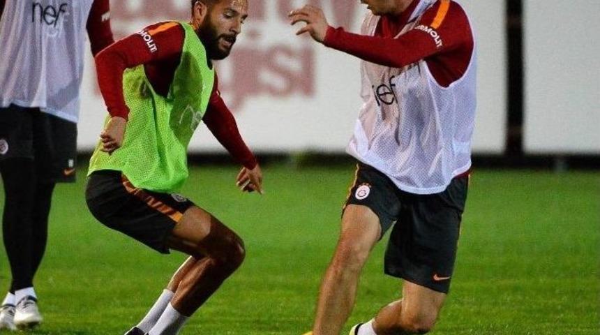 Galatasaray, Fenerbah&ccedil;e Ma&ccedil;ı Hazırlıklarını S&uuml;rd&uuml;rd&uuml;