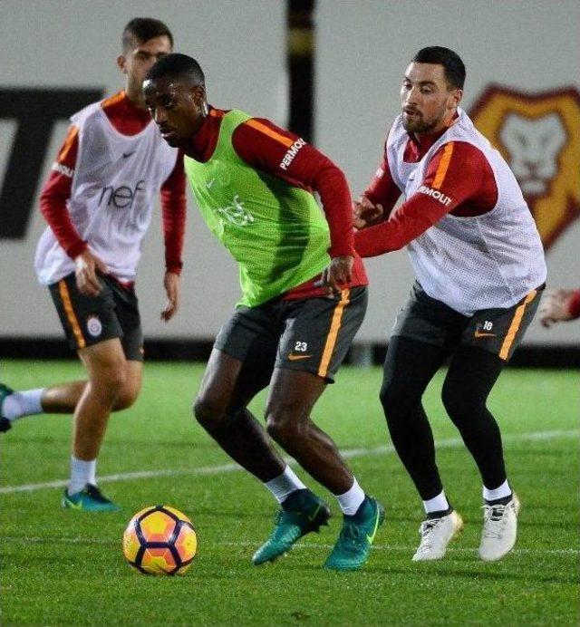 Galatasaray, Fenerbah&ccedil;e Ma&ccedil;ı Hazırlıklarını S&uuml;rd&uuml;rd&uuml; 2