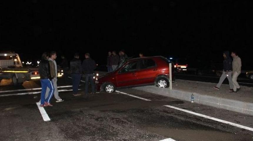K&uuml;tahya&rsquo;da Zincirleme Trafik Kazasında 2 Kişi Yaralandı