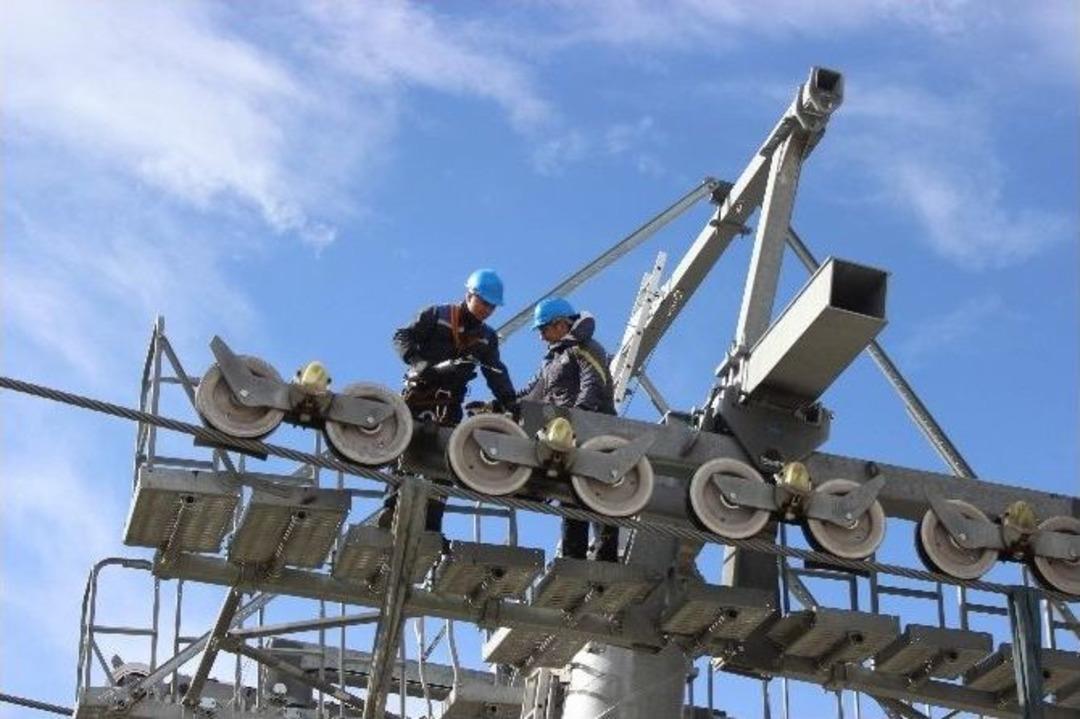 Teleferik Cambazlarından Fırtınada Bakım...(&ouml;zel Haber)