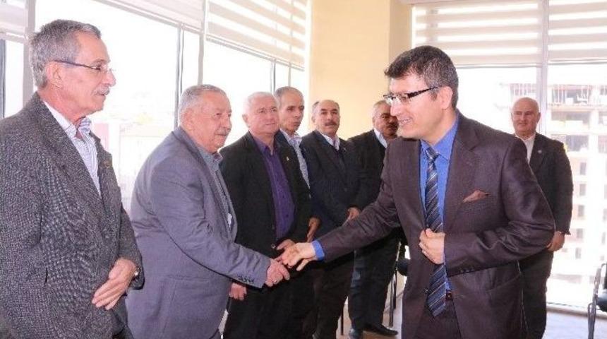 Rekt&ouml;r Taş, Muhtarlara Buluştu