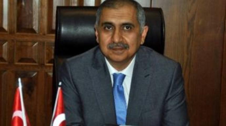 Vali Ko&ccedil;ak, Gazi Mustafa Kemal Atat&uuml;rk&rsquo;&uuml; Andı