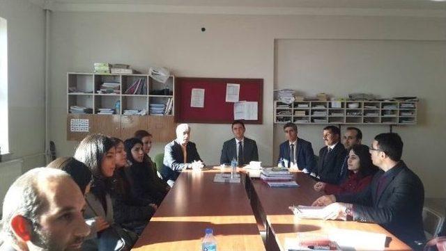 Kaymakam Tekbıyıkoğlu&rsquo;ndan Okul Ziyareti 1