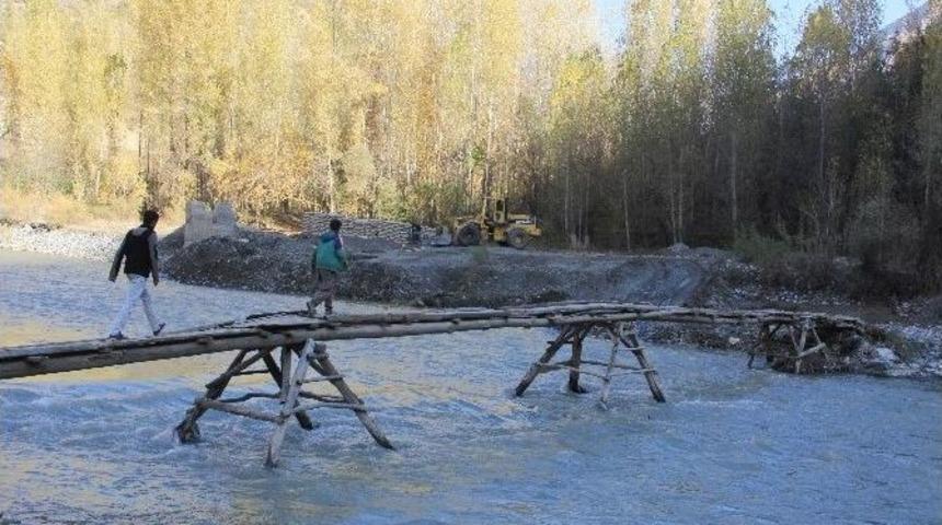 T&uuml;rkiye&rsquo;nin İlk Seyyar K&ouml;pr&uuml;s&uuml; Tarihe Karıştı