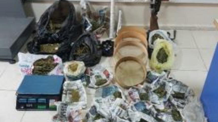 İkametinde Uyuşturucu Madde Bulunduran 1 Kişi Tutuklandı