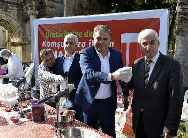 Başkan Uysal&rsquo;dan Nar &Uuml;reticisine Destek 1