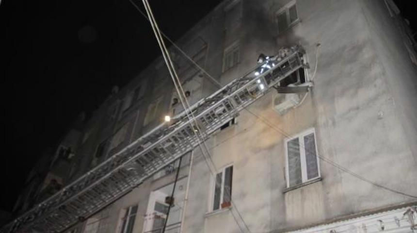 Psikolojik Sorunları Olan Bir Kişi Evini Yaktı