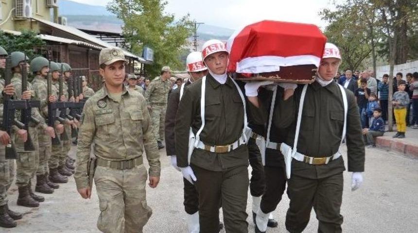 Kıbrıs Gazisi Sıddık Turhan Toprağa Verildi