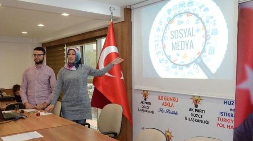 Ak Parti&rsquo;den Sosyal Medya Toplantısı
