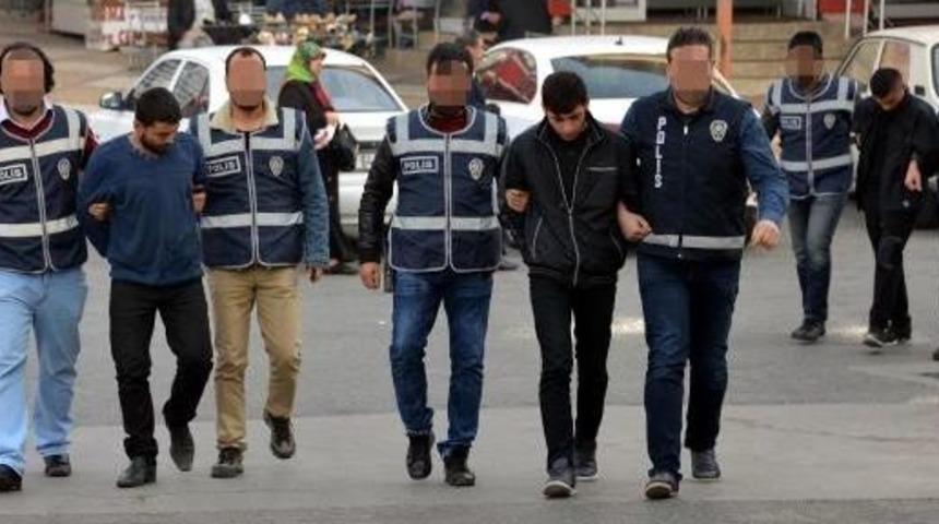 Gaziantep Ve Kahramanmaraş'ta Ara&ccedil; &Ccedil;alan 3 Kişi, Şanlıurfa'da Yakalandı