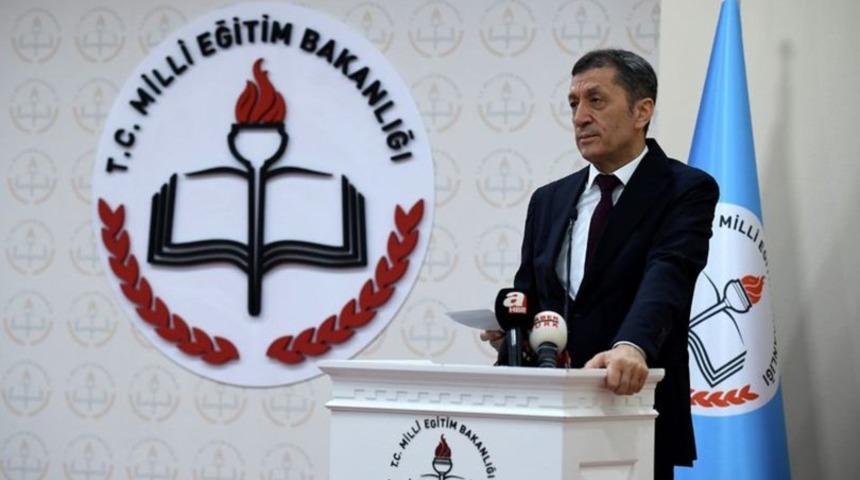 Milli Eğitim Bakanı Ziya Selçuk 81 ilden 'en başarılı' müdürlerle bir araya geldi