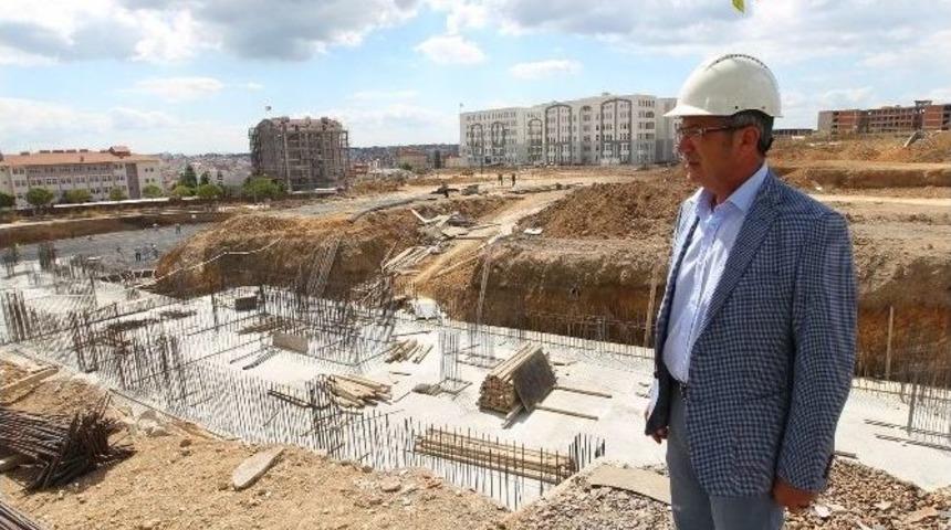 Mevlana Pazaryeri&rsquo;nde &Ccedil;alışmalar S&uuml;r&uuml;yor