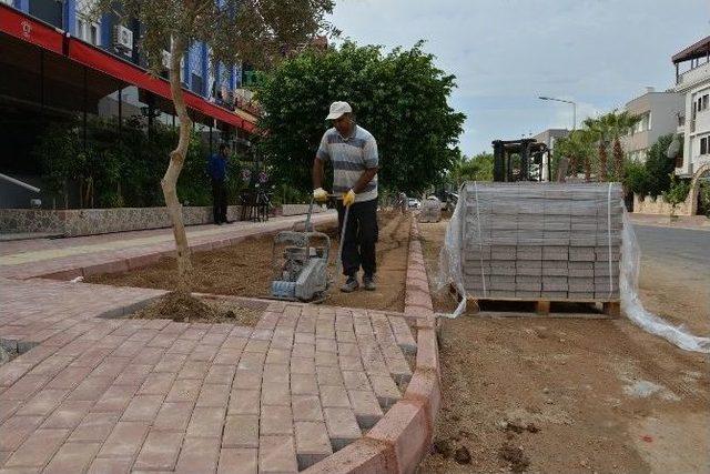 Konyaaltı Belediyesi’nden 40 Bin Metrekare Kaldırım