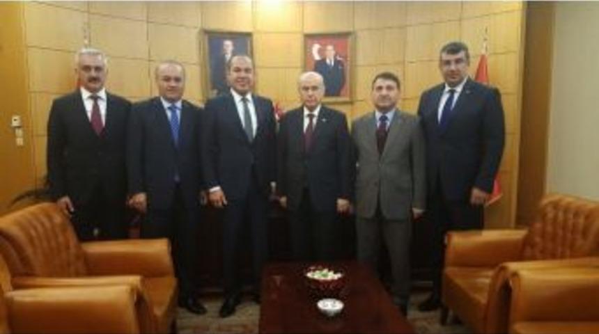 S&ouml;zl&uuml;&rsquo;den Bah&ccedil;eli&rsquo;ye Hizmet Brifingi