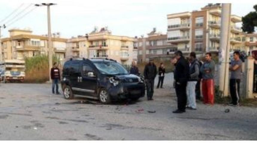 Manavgat&rsquo;ta Kaza: 2 Yaralı