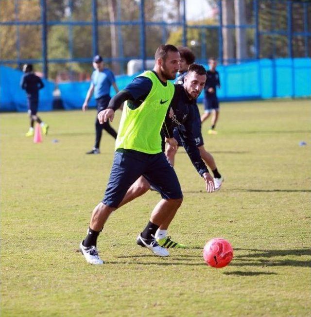 Adana Demirspor Antrenmanlara Başladı